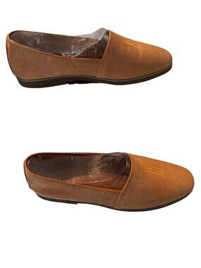 Cole Haan Tan Suede Loafers Flat Shoes Rubber Sole Embroidered CH Sz 9 READ